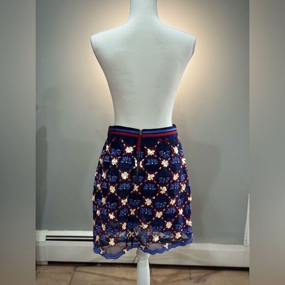 Navy Maeve Mayfair Beaded and Embroidered Skirt Size 4 EUC - Picture 2 of 7